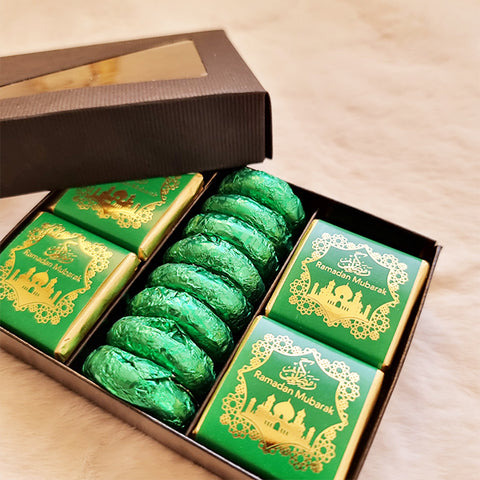 Ramadan Gift Box - 24 x Milk Chocolate Squares & 8 x Dark Chocolate Mint Cremes